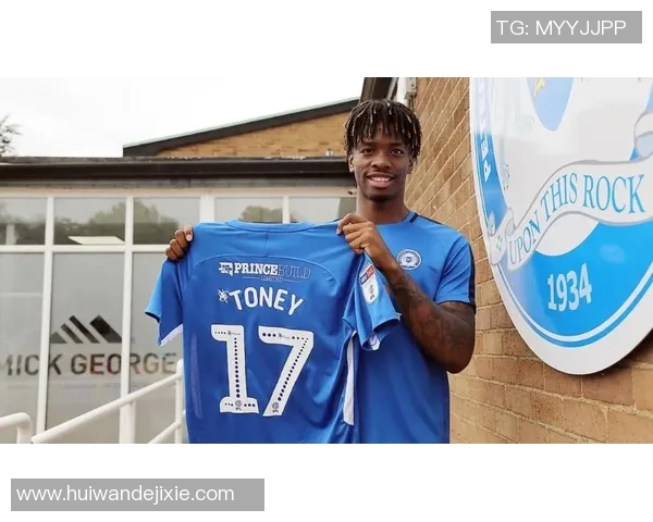 美国足球明星伊万的传奇人生与职业生涯的辉煌成就解析