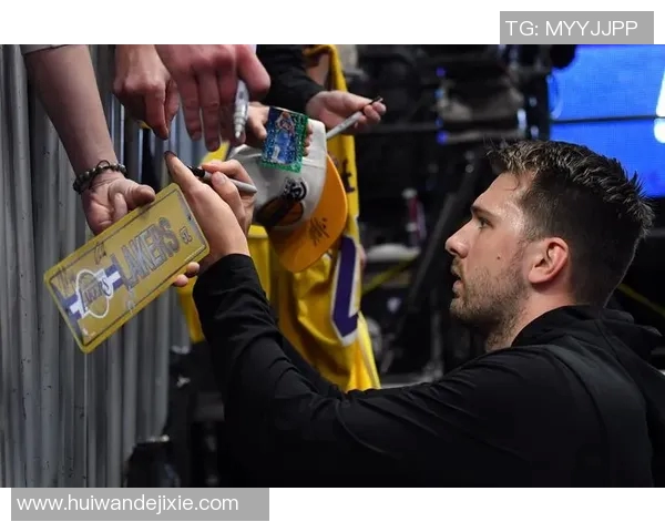 湖人对阵掘金精彩回顾与赛后分析九月二十五日比赛亮点总结